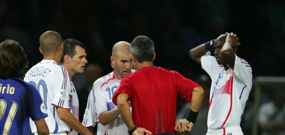 Mama mea a murit cand eram mic. N-as fi putut niciodata sa o insult pe mama lui Zidane! Dezvaluire incredibila a lui Materazzi. Ce i-a spus de fapt lui Zidane