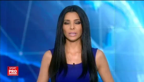 Tribune pline, fani in delir! :) Jucatorii Astrei au prezentat trofeul Supercupei in fata a 12 suporteri