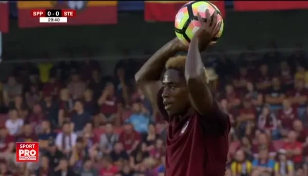 Lafata, inca o data! A reluat pe langa poarta de la 8 metri