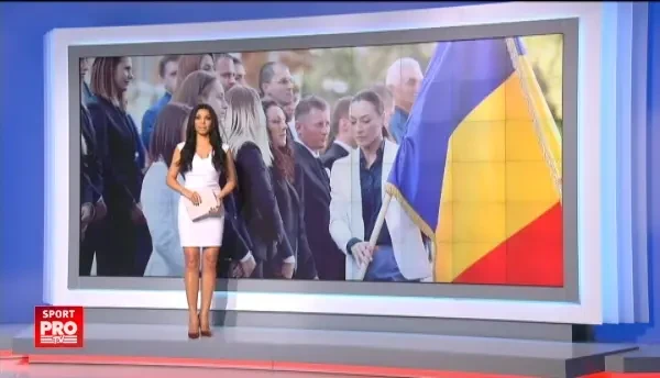 Imaginea zilei: Catalina Ponor a plecat la Rio cu perna de acasa :) Loturile de canotaj si gimnastica au plecat la Jocurile Olimpice