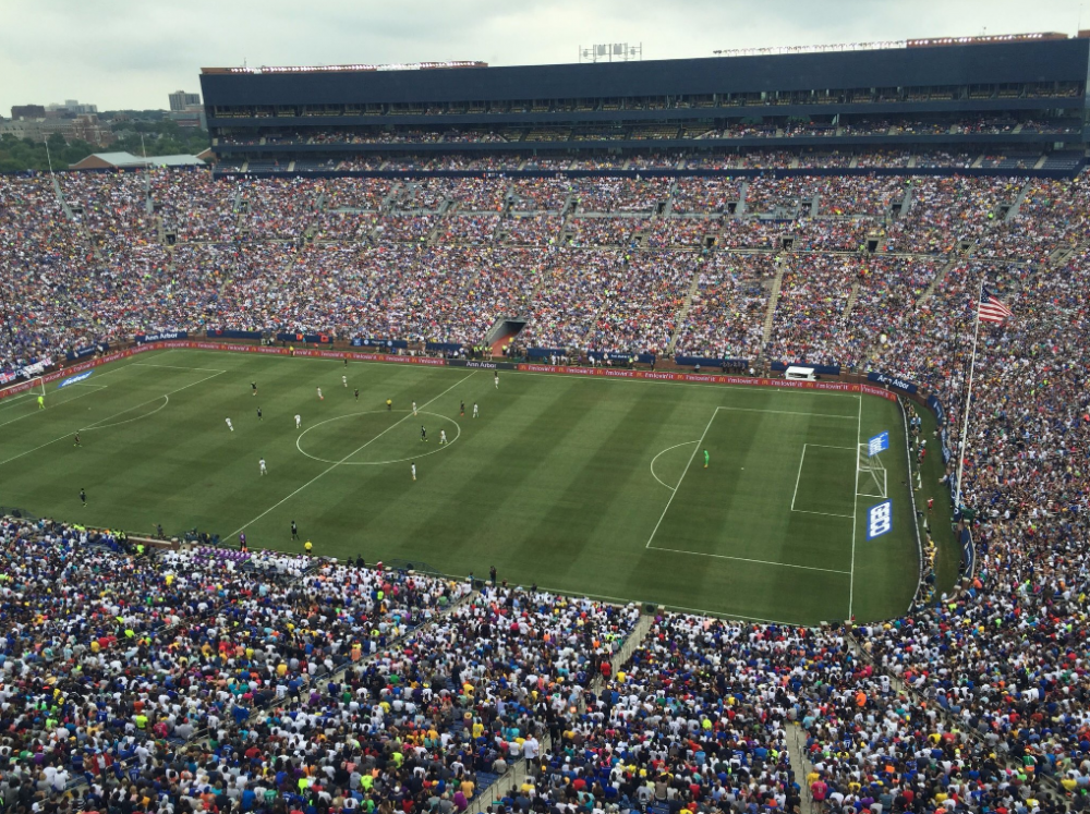 Nu-i rau pentru un meci de soccer :) Audienta fabuloasa la amicalul Real Madrid - Chelsea, disputat la Michigan: peste 105.000 oameni au fost pe stadion. Cat s-a terminat partida