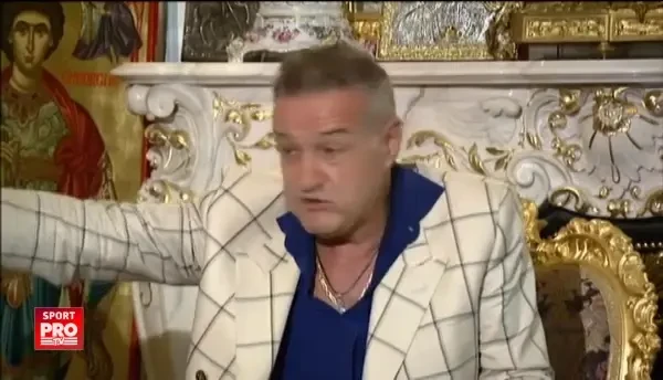 Finantatorul Stelei a citit apoi din conventia de la Madrid.