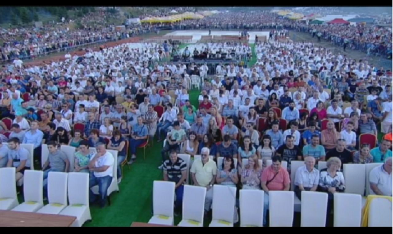 FANTASTIC!!! Iftimoaie a cucerit centura mondiala la ultimul meci al carierei! Atmosfera uimitoare: 30.000 de oameni au fost la meci! VIDEO FABULOS_3