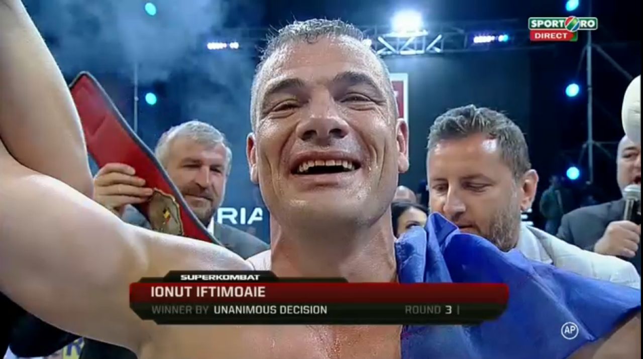 FANTASTIC!!! Iftimoaie a cucerit centura mondiala la ultimul meci al carierei! Atmosfera uimitoare: 30.000 de oameni au fost la meci! VIDEO FABULOS_4