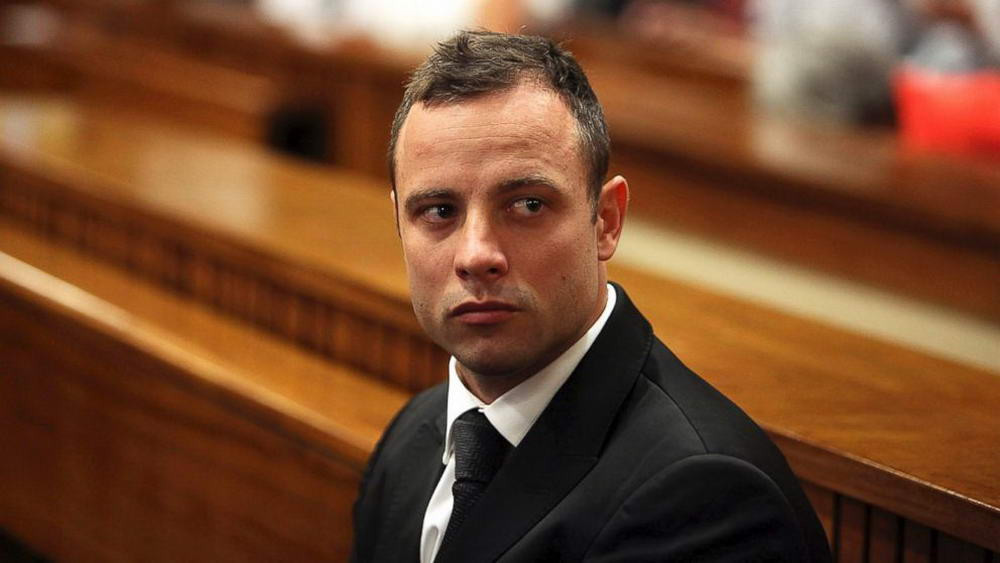 Pistorius, internat de urgenta la spital! Ar fi incercat sa-si taie venele la inchisoare!