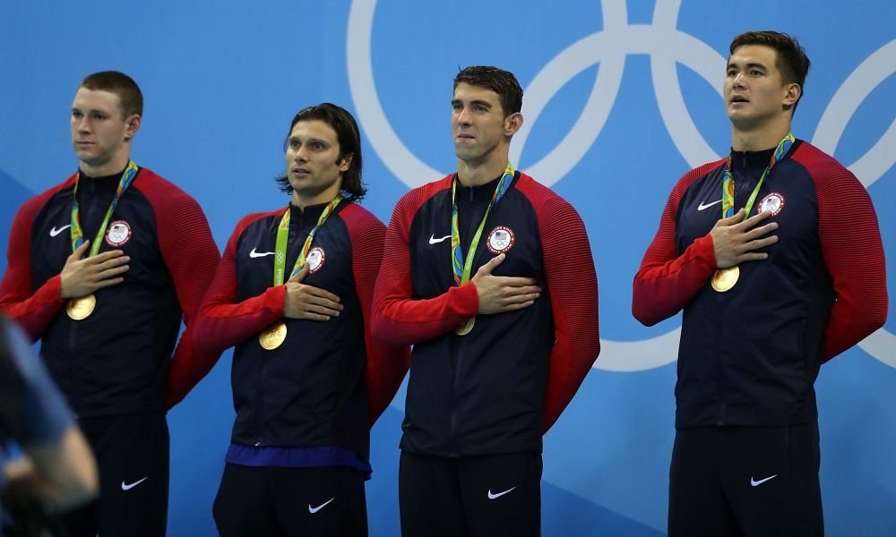 LACRIMILE LUI PHELPS! Momentul emotionant in care legenda din inot si-a luat adio cu un ultim aur cucerit in cariera. Vezi imagini_5