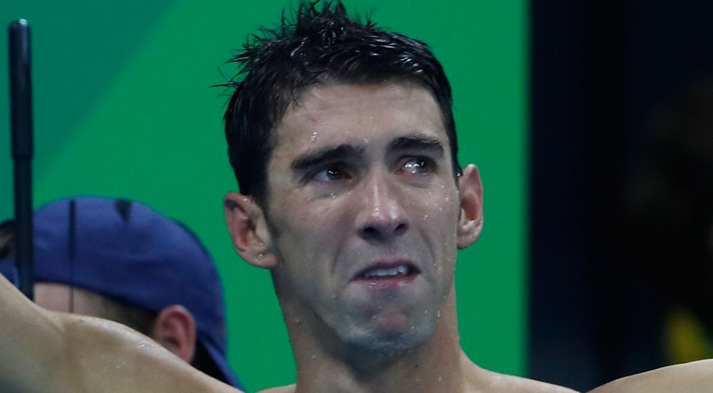 LACRIMILE LUI PHELPS! Momentul emotionant in care legenda din inot si-a luat adio cu un ultim aur cucerit in cariera. Vezi imagini_7