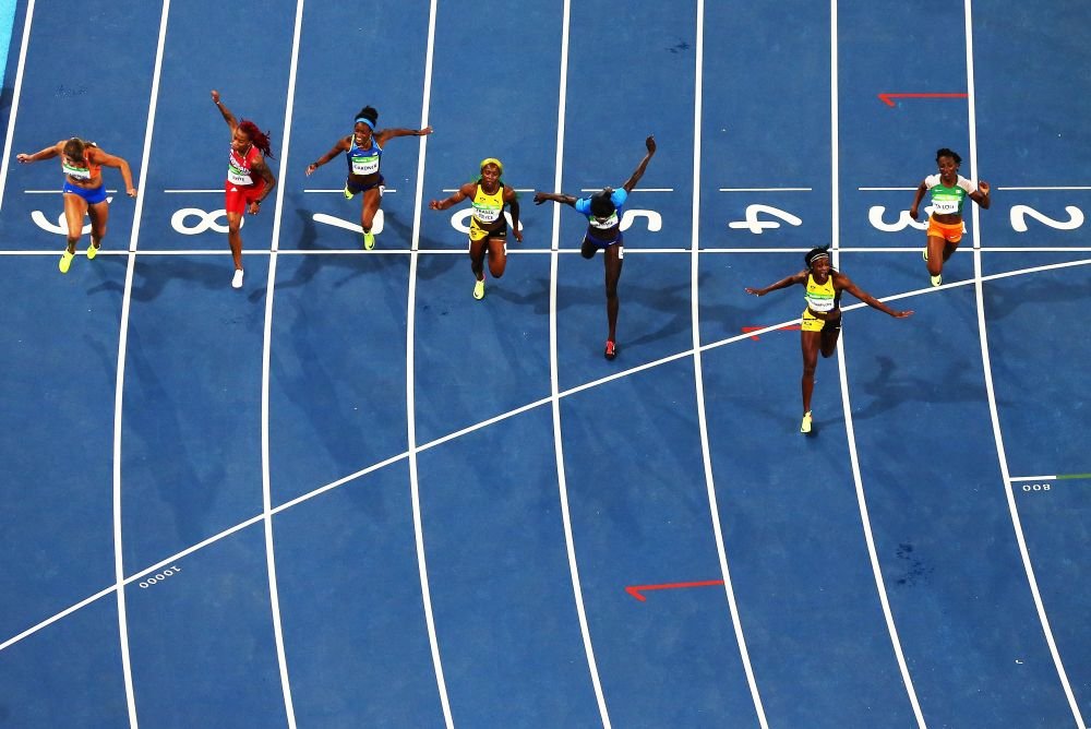 Elaine Thompson, din Jamaica, e cea mai rapida femeie a lumii! Viteza fantastica pe care a prins-o pentru AURUL OLIMPIC_4