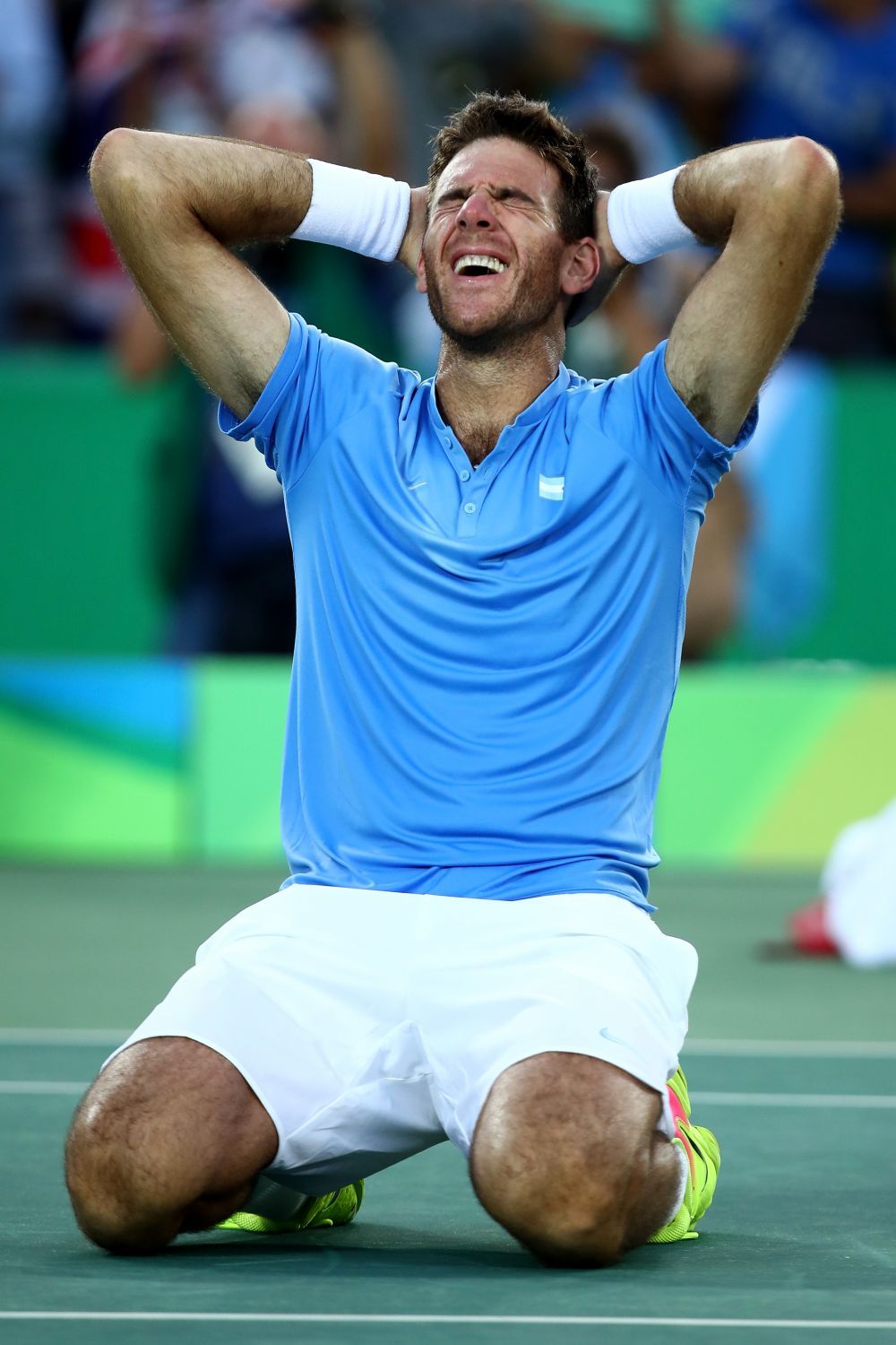 S-a PRABUSIT de fericire si a inceput sa planga! Dupa ce l-a invins pe Djokovic in primul tur, Del Potro l-a eliminat si pe Nadal si va juca finala la Rio cu Murray. FOTO_1