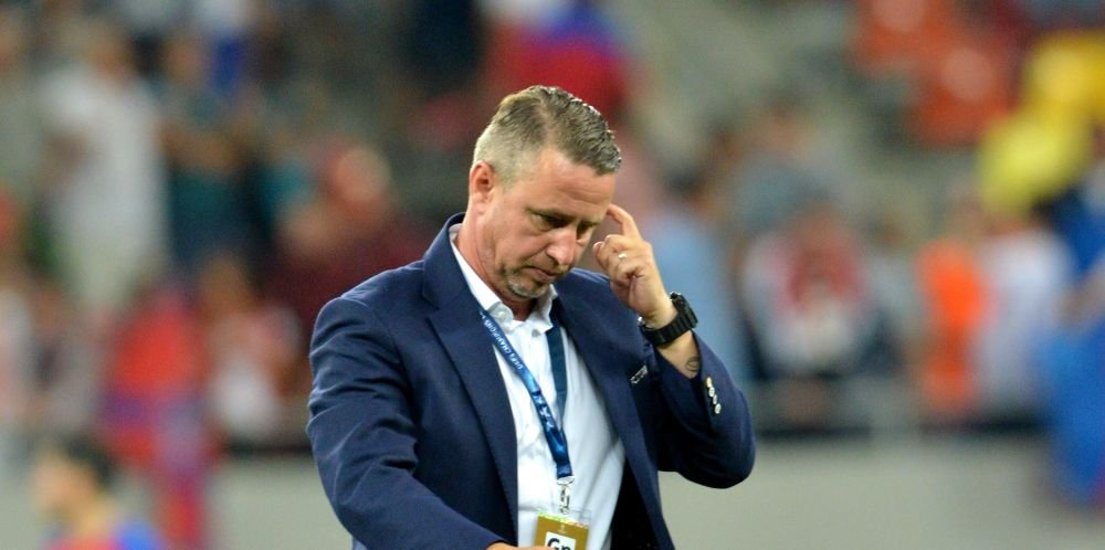 Eu nu pot sa stau la Steaua cu jucatori de 26-27 de ani sa-i invat cum sa stea in teren Explicatiile pe care Reghe le-a dat la 12 ore dupa umilinta cu City