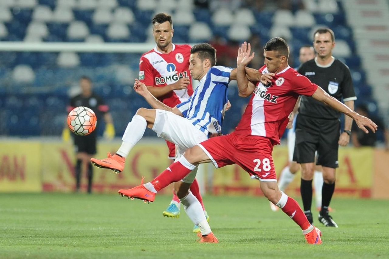 Situatia critica a unui club care abia se taraste in Liga I: Fiscul ii pandeste sa le vanda TOT, inclusiv portile, tabela de schimbari si combina muzicala din vestiar_2