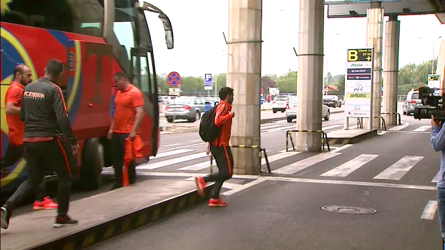 FOTO Steaua a plecat spre Manchester: 