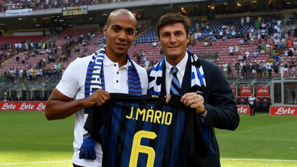 Au cheltuit 93 de milioane pe jucatori vara aceasta, dar UEFA le-a interzis sa-i foloseasca. In ce situatie a ajuns Inter