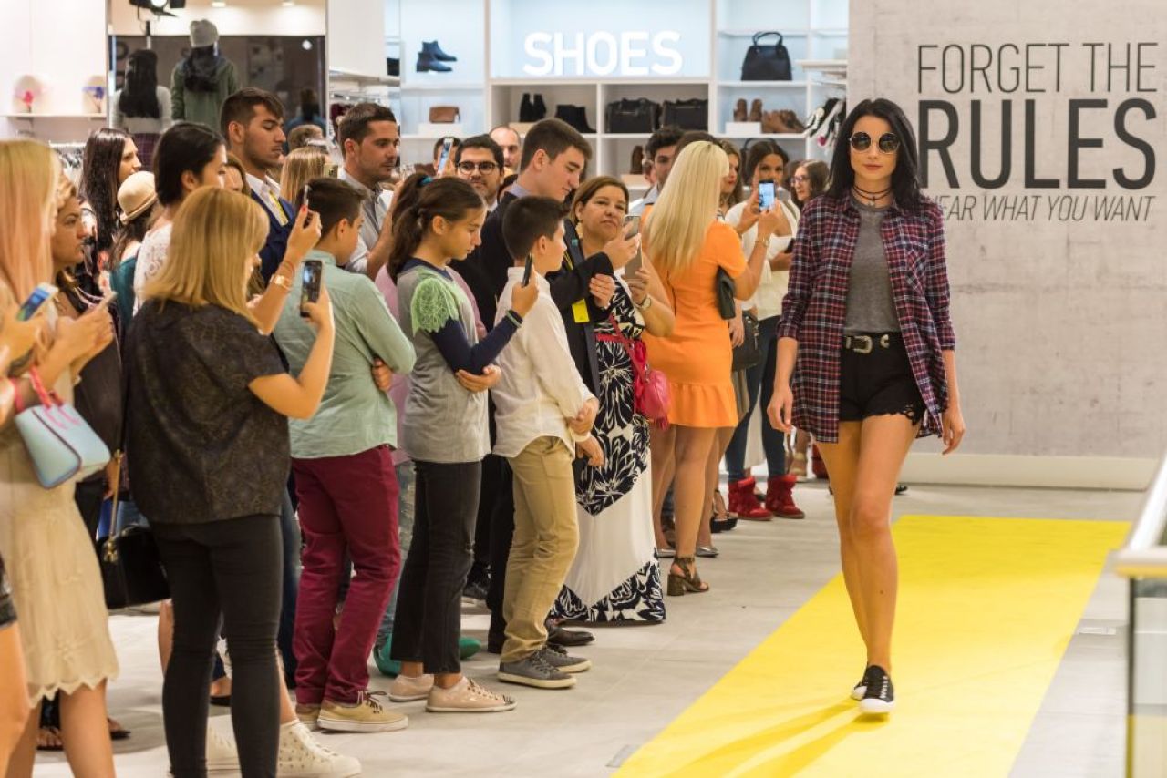 (P) Experienta Forever 21 a ajuns la Bucuresti! Surprize mari pentru clienti inca din prima zi_6