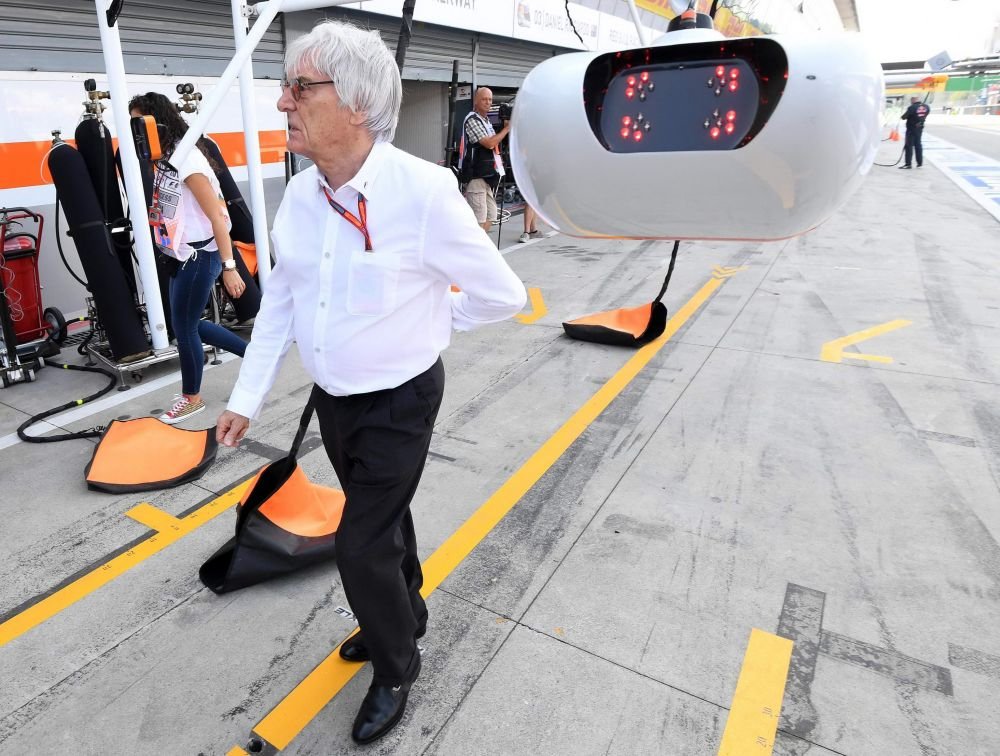 Afacerea anului: Formula 1, vanduta pentru 8,5 MILIARDE de dolari! Bernie Ecclestone a confrimat tranzactia