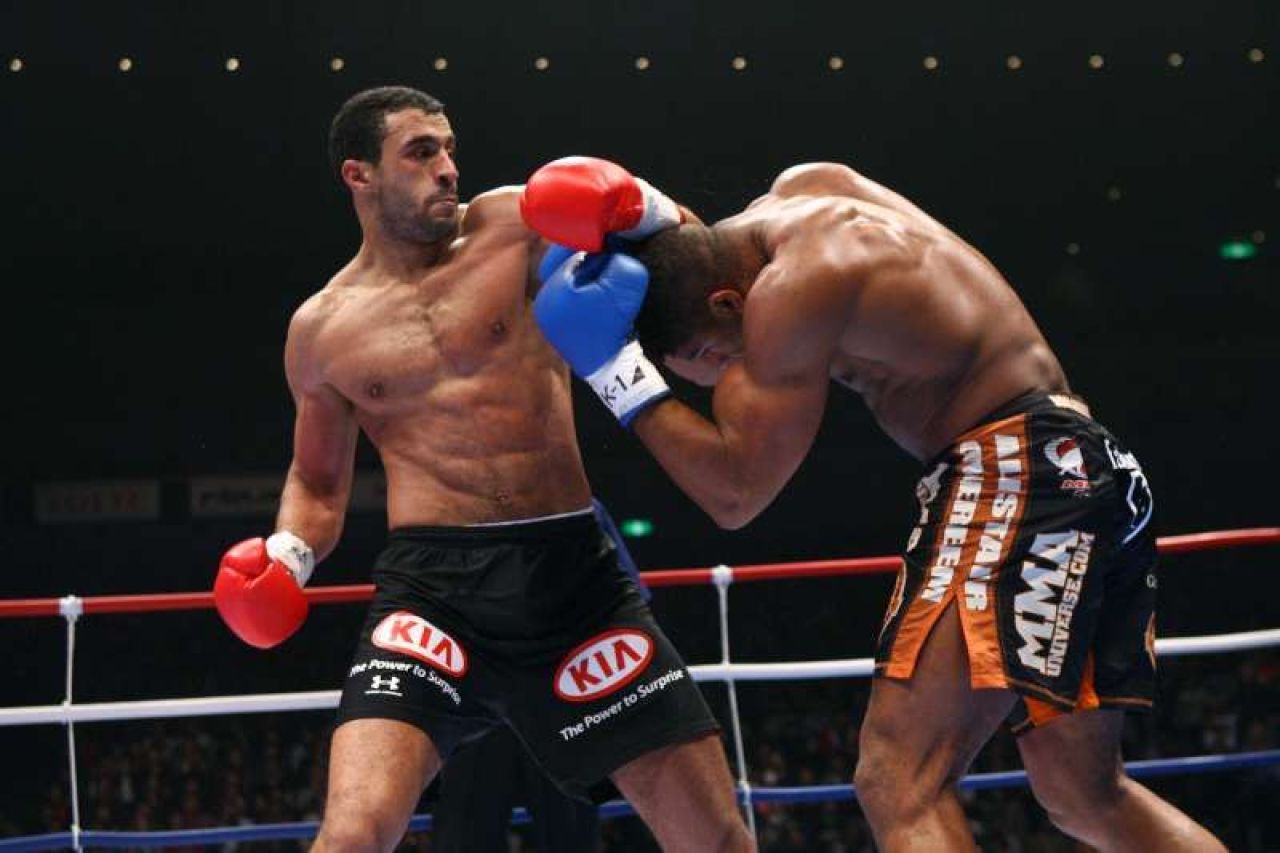 Badr Hari rupe sala in doua pentru meciul cu Verhoeven! Cum arata baiatul rau din ring dupa antrenamentele din Cecenia - FOTO_1