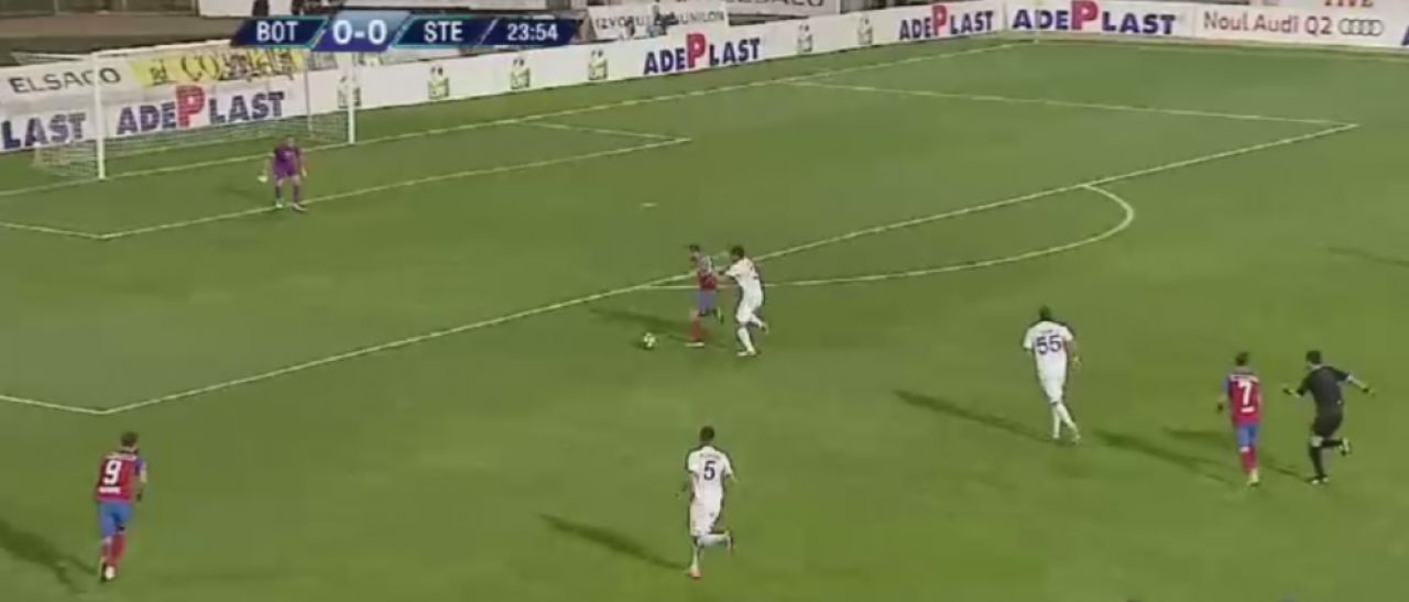 Momentul in care Dennis a fost SuperMan! Faza superba aplaudata de toata banca Stelei la Botosani_3