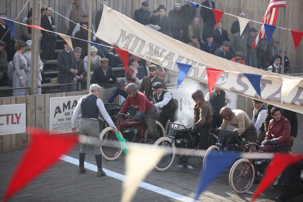 Harley and The Davidsons, povestea fantastica a motoarelor care au cucerit lumea. Una dintre cele mai mari productii realizate de Discovery a fost filmata in Romania