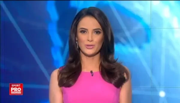 Nadia aduce o medalie de aur la olimpiada de la Tokyo! O romanca a facut senzatie la bara, desi e gravida in 6 luni - VIDEO