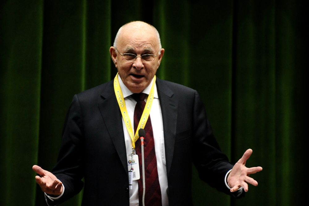 Aleksander Ceferin este noul presedinte al UEFA | Cine este slovenul care a fost sustinut de Razvan Burleanu