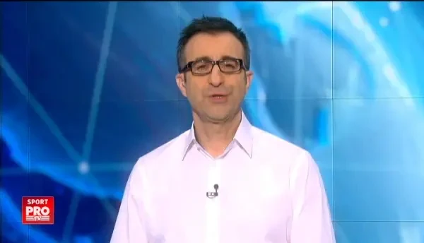 Un crater, cat o piscina, a aparut in mijlocul celui mai cunoscut stadion al brazilienilor.