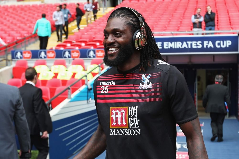 Balotelli e mic copil! Ce a facut Adebayor in timpul negocierilor cu Lyon. Antrenorul l-a trimis inapoi in Togo