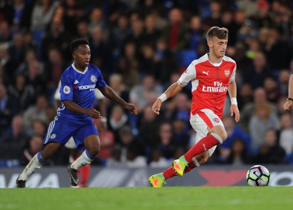 Pustii-minune Vlad Dragomir si Ricardo Farcas au un weekend perfect. Dragomir a jucat atat pentru Arsenal U23, cat si pentru U18, si a marcat un gol; Farcas a inscris si el_2
