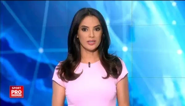 Fetele de la Dinamo au lansat azi o noua moda: handbalul in fustite! "E foarte bine, este foarte confortabila" VIDEO