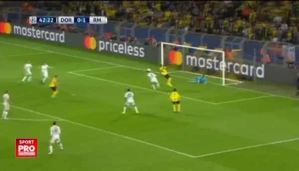 GOOOL Borussia Dortmund | Aubayemang egaleaza cu ajutorul lui Varane