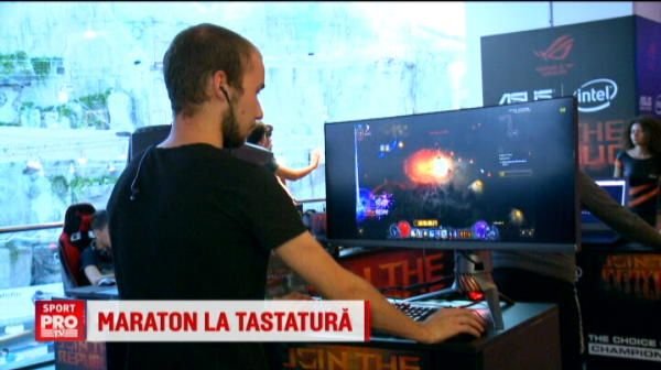 Ei sunt pustii care pot ajunge campioni la fotbal din fata calculatorului! Ce se intampla in maratonul gamerilor