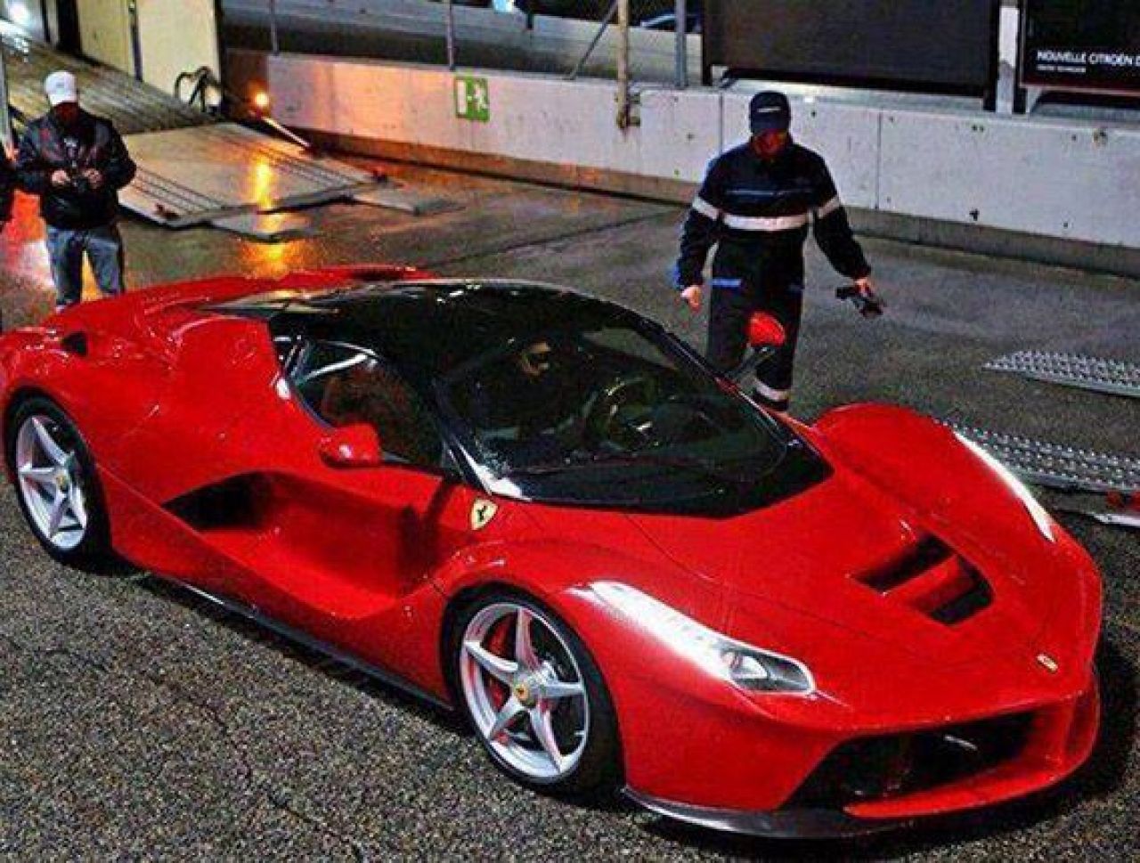 TOP 10 cele mai tari si scumpe masini de fotbalisti! Beckham e pe 3 cu un Rolls Royce. Ce loc ocupa Cristiano Ronaldo in clasament_3