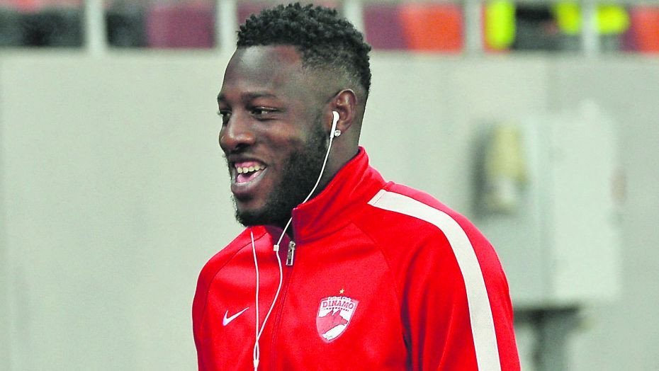 Gnohere nu stie inca daca va juca la prima sau a doua echipa in meciul direct din Cupa. Reactia francezului: Astept decizia lui nea Ando :)