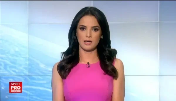 VIDEO | Circ la Iasi: Prunea l-a demis pe Napoli, dar italianul nu vrea sa plece. Antrenorul a fost tinut de politistii comunitari in afara stadionului: Nu plec nicaieri