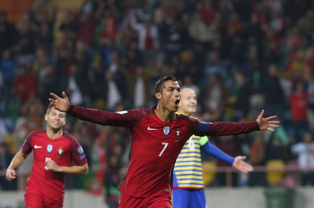 Nu se mai satura! POKER si TREI recorduri stabilite de Cristiano Ronaldo in meciul cu Andorra! VIDEO
