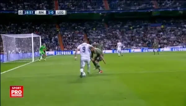 Al doilea gol in 4 minute pentru Real cu Legia! 2-0!