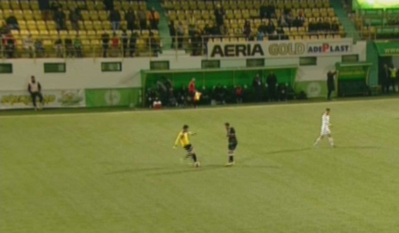 Golul dupa o faza de Fotbal la Maxx cu care Timisoara a ajuns la ZERO puncte in Liga I. Balgradean a ingropat Chiajna la o faza la care a vrut sa scoata galben pentru un adversar | FOTO_2