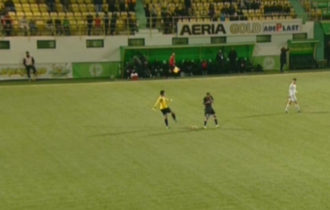 Golul dupa o faza de Fotbal la Maxx cu care Timisoara a ajuns la ZERO puncte in Liga I. Balgradean a ingropat Chiajna la o faza la care a vrut sa scoata galben pentru un adversar | FOTO_3