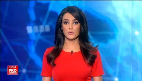 Doi rapidisti au mutat Giulestiul la ei acasa. La nunta s-au imbracat in alb-visiniu, iar casa e decorata complet in culorile favorite. VIDEO