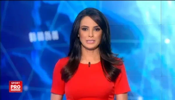 Pe acesti tineri, chiar nu ii sperie nimic! S-au aventurat pe placa in marea nervoasa!