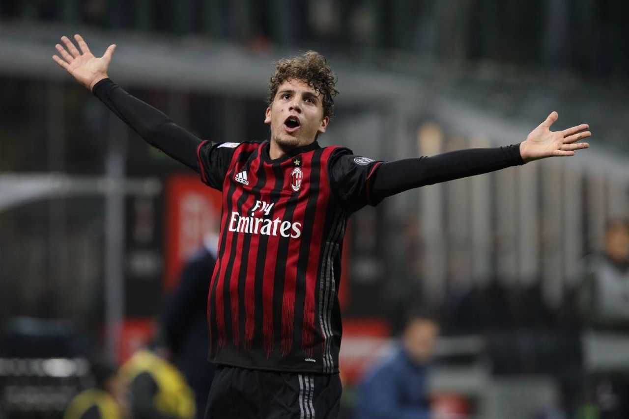 Nasterea noilor staruri ale Italiei si renasterea unui gigant al fotbalului. Cum a reusit Milanul s-o bata pe Juventus cu pusti de 17, 18, 21 si 22 de ani in teren: anonimul Locatelli, erou pe San Siro_3