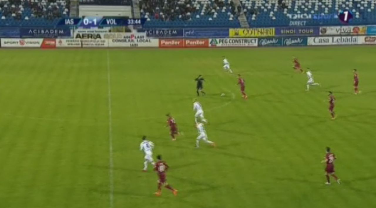 L-a dus Capatana :) Mihai Capatana, de la Voluntari, a inscris unul dintre cele mai tari goluri ale sezonului din Liga I: sut din propria jumatate. FOTO_3
