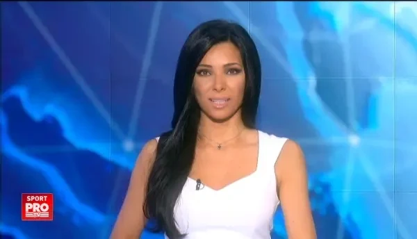 Laser, frate! :) Cel mai nebun schior s-a dat pe circuit legat de un bolid de 570 de cai putere. VIDEO