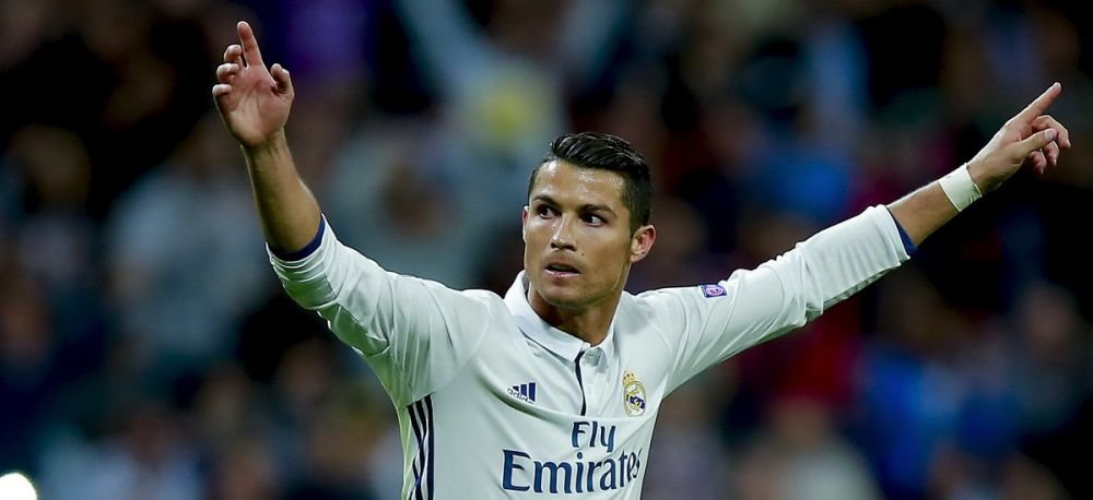 Real Madrid si Bayern, primele echipe ale caror echipamente vor fi facute din gunoaie . Cum vor arata | FOTO