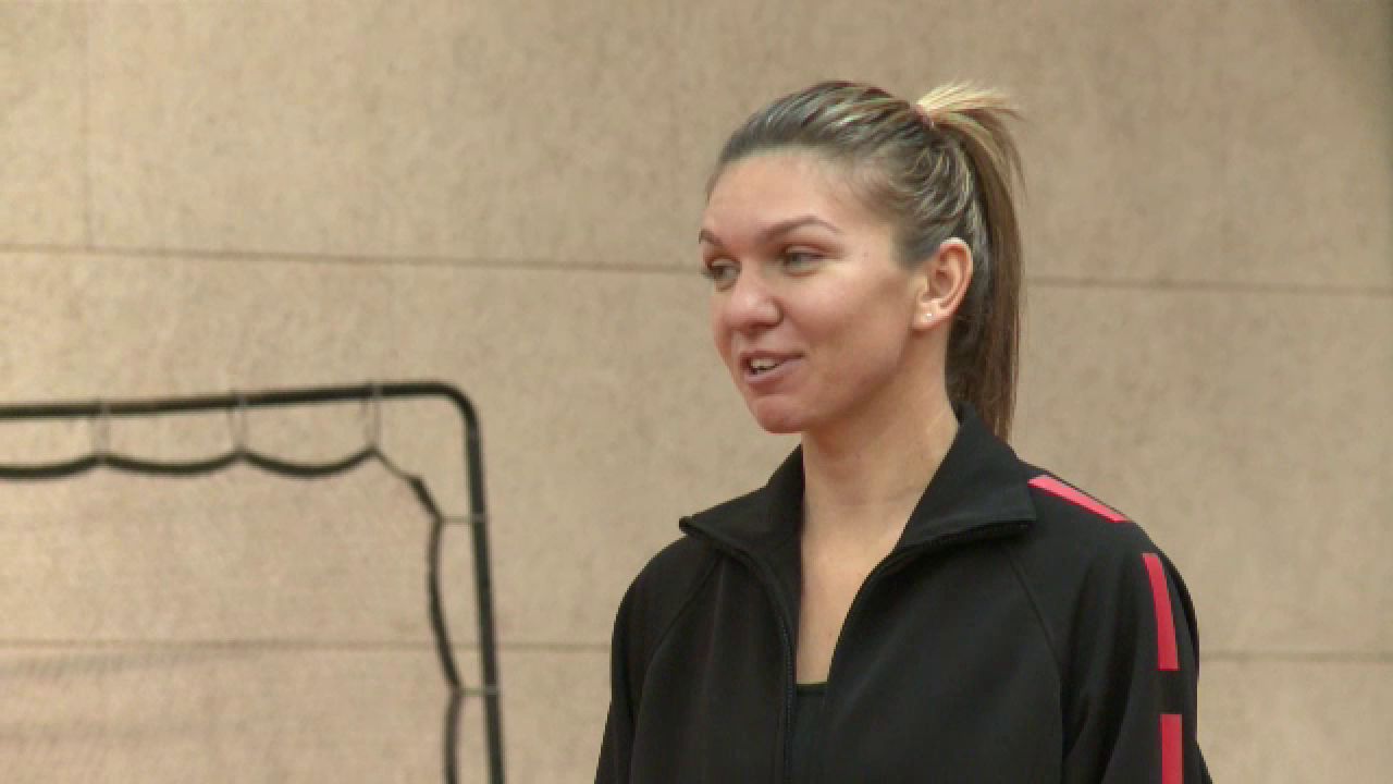 Halep, lectie de tenis pentru copii: