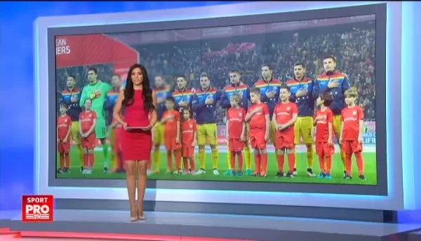 Nu se inchide stadionul pentru meciul cu Danemarca?! Ce spune Burleanu dupa ce fanii au BOMBARDAT terenul cu petarde