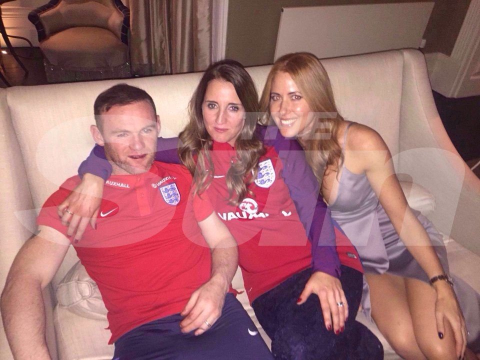 WEDDING CRASHER. Rooney s-a autoinvitat la o nunta si a baut pana dimineata: 