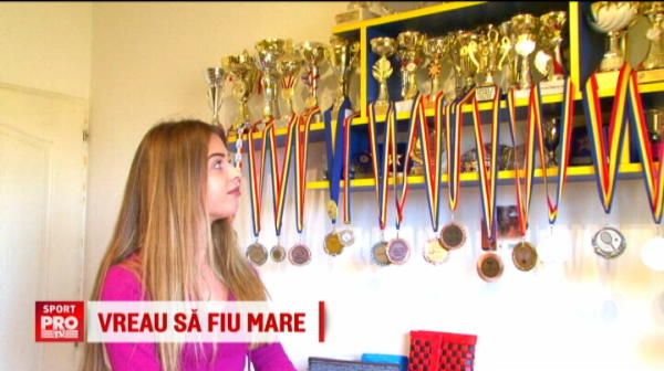As vrea sa ajung macar la nivelul Simonei Halep! Ce face sportiva de 17 ani care viseaza la o cariera uriasa in tenis