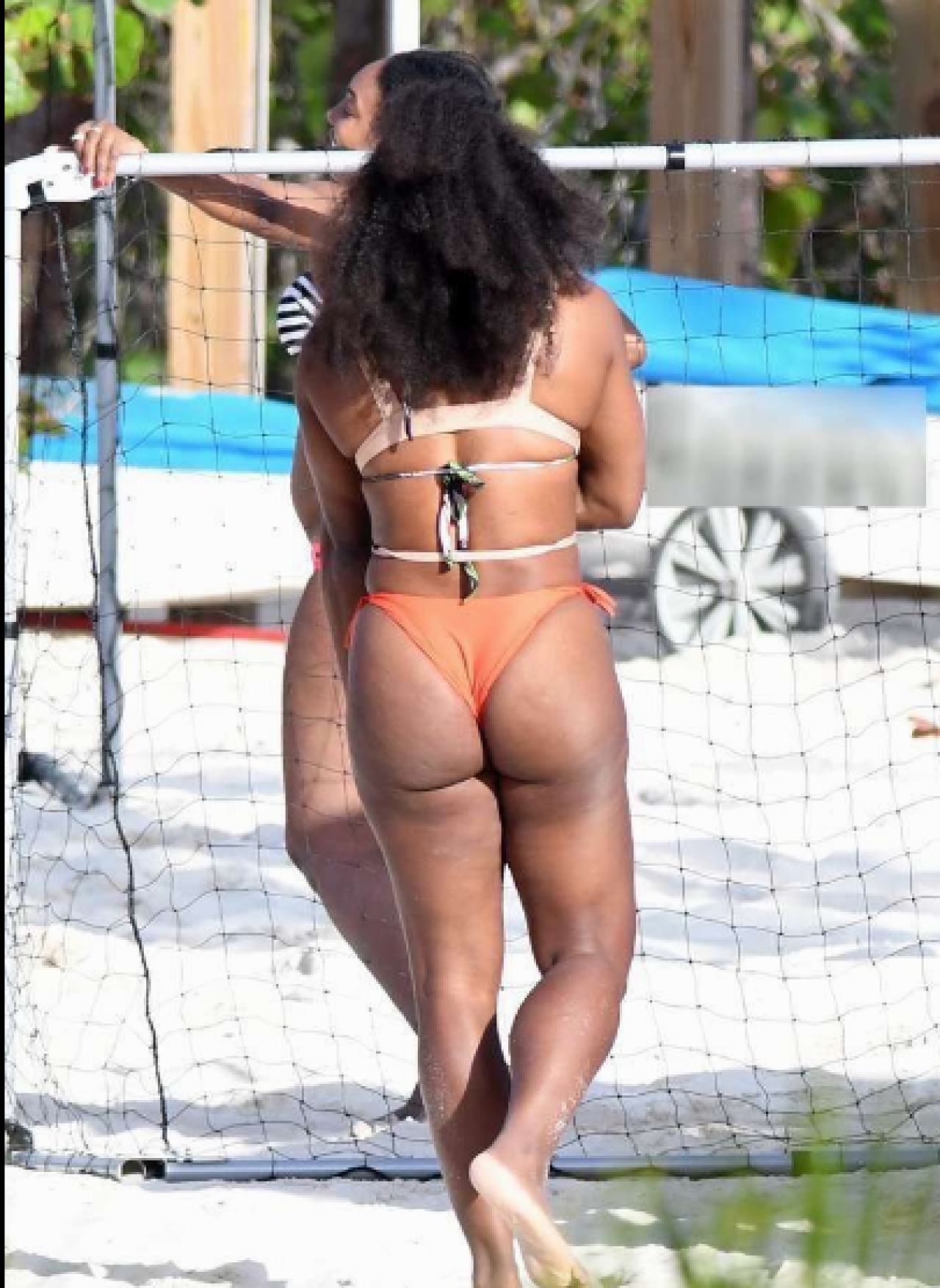 Aparitie soc a Serenei Williams dupa doua luni si jumatate de pauza: cea mai titrata jucatoare in activitate s-a ingrasat cateva kilograme. FOTO_3