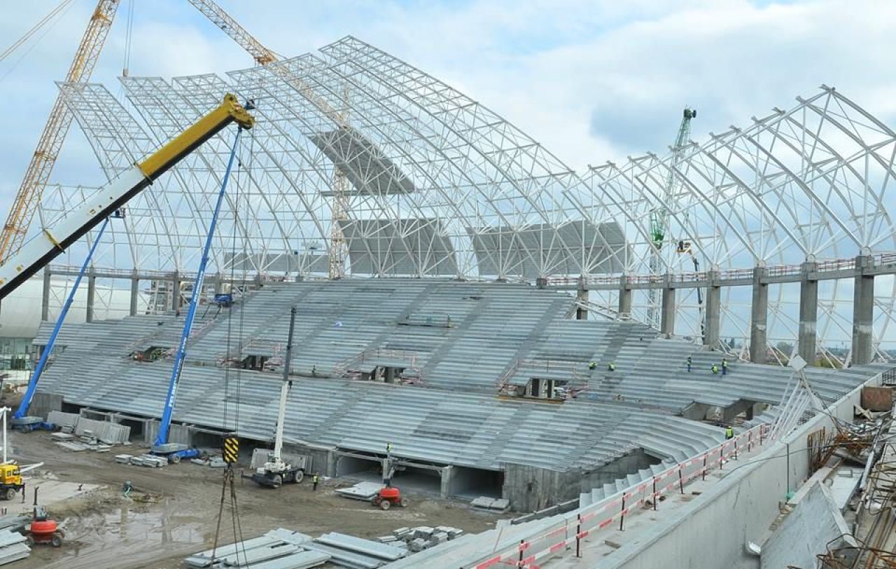Sa se faca LUMINA. Noul Oblemenco din Craiova vegheaza deja peste oras. Planul urias pentru inaugurare: duel CSU Craiova - Real Madrid_1