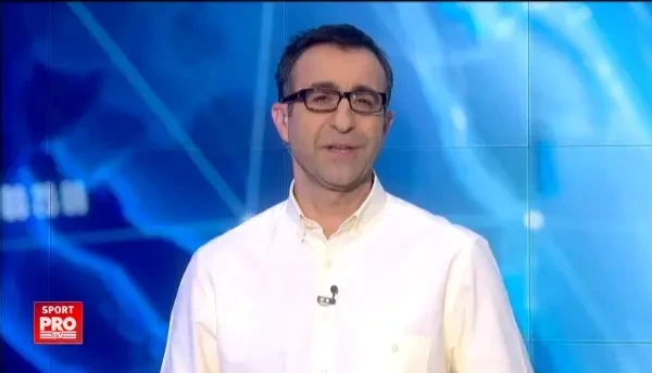 VIDEO Provocarea manechinului a ajuns si in apa. Fetele de la polo au ramas statui in bazin